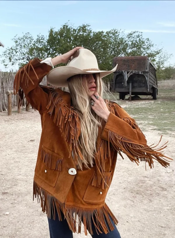 Stylish 1970s Fringe Leather Jacket – Authentic Tan Western Classic with Horn Buttons - Image 4